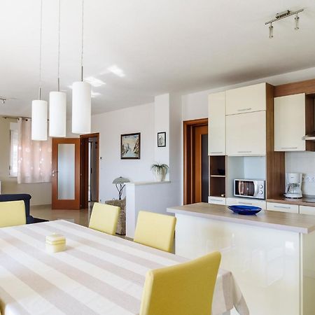 Apartman Niko Kaštela Kültér fotó