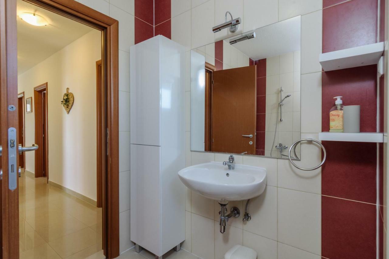 Apartman Niko Kaštela Kültér fotó